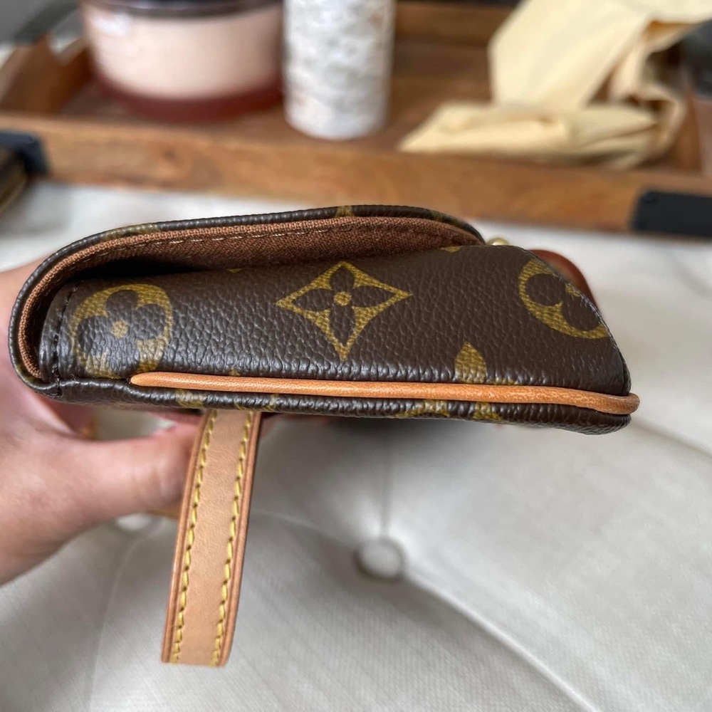 Louis Vuitton Marelle Belt Bag Brown Canvas - Picture 2 of 12